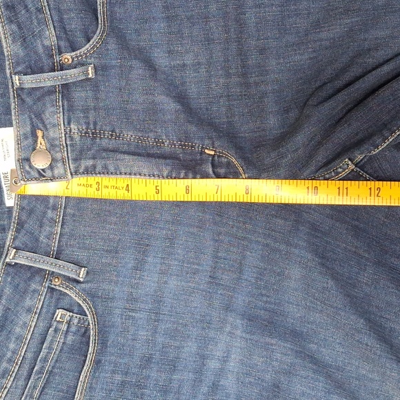 Womens Levi's Signature Totally Shaping Straight Leg Jeans 16S - Picture 6 of 8